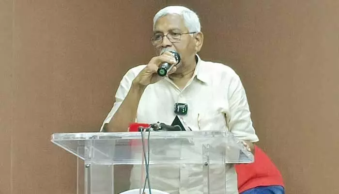 ప్రభుత్వం ఇప్పటికైనా కళ్లు తెరవాలే: ప్రొఫెసర్ కోదండరాం ప్రభుత్వం ఇప్పటికైనా కళ్లు తెరవాలే: ప్రొఫెసర్ కోదండరాం