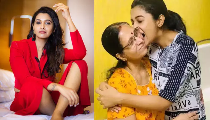తల్లికి క్యాన్సర్ అని తెలిసి.. స్టేజ్పైనే కన్నీరు పెట్టుకున్న హీరోయిన్.. తల్లికి క్యాన్సర్ అని తెలిసి.. స్టేజ్పైనే కన్నీరు పెట్టుకున్న హీరోయిన్..