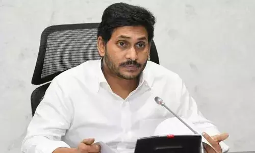 జగన్ జైలు నుంచి బయటకొచ్చి పదేళ్లు.. క్రేజీగా విష్ చేసిన సొంత పార్టీ ఎంపీ! (వీడియో)