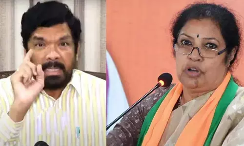 Ap News: పురంధేశ్వరిని టార్గెట్ చేసిన పోసాని.. మద్యం స్కాంపై మాట్లాడటంతో తీవ్ర విమర్శలు