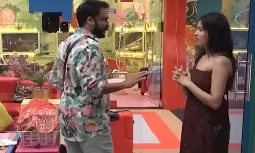 శివాజీకి క్లాస్ పీకిన రతిక.. కాళ్లుపట్టుకోవాలా అంటూ..