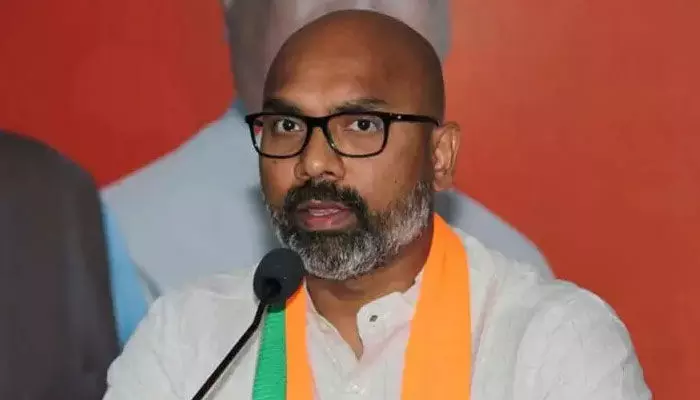 ఎంపీ ధర్మపురి అర్వింద్కు పోలీసుల నోటీసులు ఎంపీ ధర్మపురి అర్వింద్కు పోలీసుల నోటీసులు