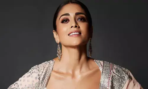 Shriya Saran Looks hot