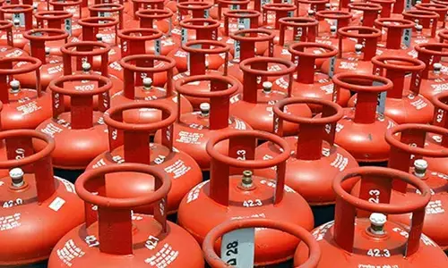 నేడు గ్యాస్ సిలిండర్ ధరలు ఇవే?