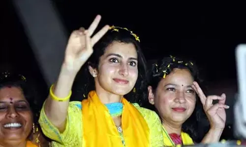 YCP ది పుష్ ఔట్.. పుష్ ఇన్ పాలసీ: Brahmani Nara ధ్వజం