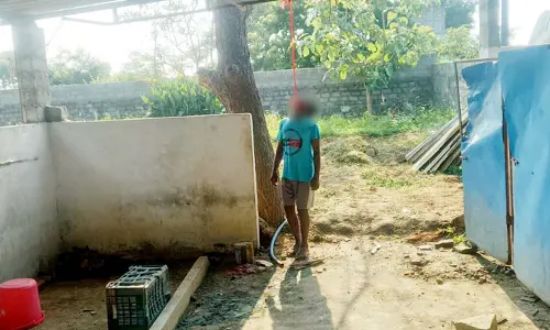 బీసీ గురుకుల పాఠశాలలో విద్యార్థి అనుమానస్పద మృతి.. అసలు నిన్న రాత్రి ఏం జరిగింది..?