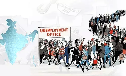 దేశంలోని యువతకు ఉద్యోగాలు కష్టమేనా?