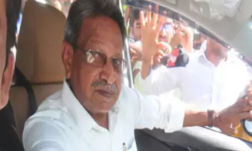 ఆపరేషన్ చేయించుకున్నా..బెయిల్ పొడిగించండి: సీబీఐ కోర్టులో వైఎస్ భాస్కర్ రెడ్డి పిటిషన్
