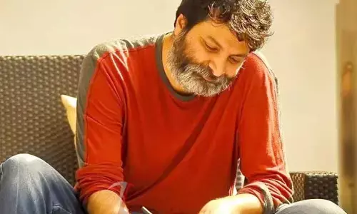 ఆ హీరోయిన్ల జీవితాలు నాశనం చేసిన త్రివిక్రమ్.. వెలుగులోకి షాకింగ్ నిజాలు!
