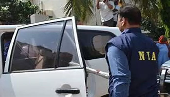 మోస్ట్ వాంటెడ్ టెర్రరిస్ట్ అరెస్ట్.. ఢిల్లీలో అదుపులోకి! మోస్ట్ వాంటెడ్ టెర్రరిస్ట్ అరెస్ట్.. ఢిల్లీలో అదుపులోకి!