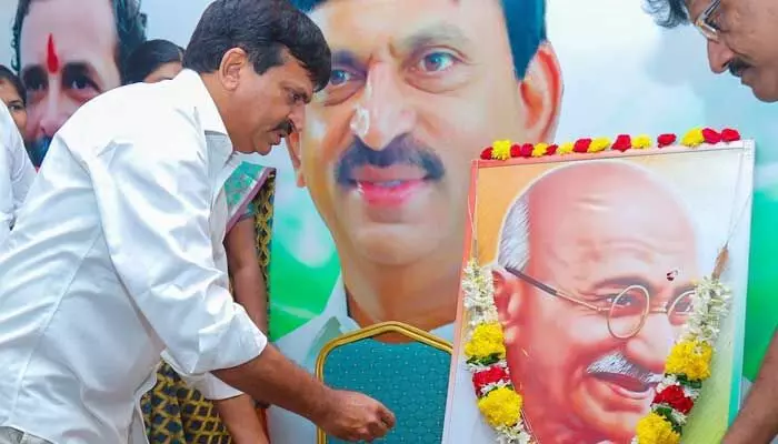 గాంధీజీ పోరాట పంథా వినూత్నమైనది: పొంగులేటి గాంధీజీ పోరాట పంథా వినూత్నమైనది: పొంగులేటి