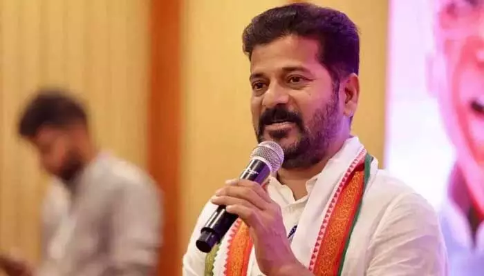 మోడీ సభకు విజయశాంతి, కోమటిరెడ్డి గైర్హాజరు.. రేవంత్ షాకింగ్ కామెంట్స్ మోడీ సభకు విజయశాంతి, కోమటిరెడ్డి గైర్హాజరు.. రేవంత్ షాకింగ్ కామెంట్స్