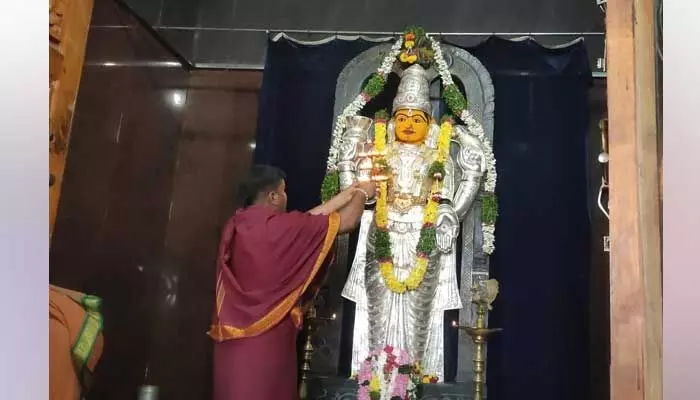 వాసవి కన్యకా పరమేశ్వరి దేవాలయంలో కృత్తికా నక్షత్ర వేడుకలు.. వాసవి కన్యకా పరమేశ్వరి దేవాలయంలో కృత్తికా నక్షత్ర వేడుకలు..