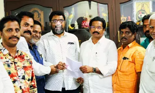 Vinukonda: డాక్యుమెంట్ రైటర్లకు టీడీపీ లీడర్ భరోసా