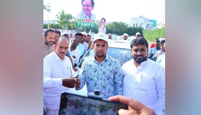అన్ని వర్గాల అభ్యున్నతికి సర్కార్ కృషి : హోంమంత్రి అన్ని వర్గాల అభ్యున్నతికి సర్కార్ కృషి : హోంమంత్రి
