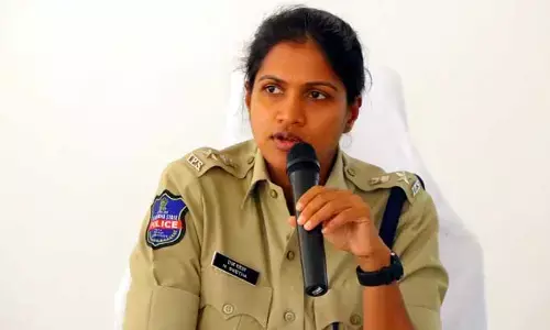 సిద్దిపేట జిల్లా ప్రజలకు పోలీస్ కమిషనర్ శ్వేత కీలక సూచన