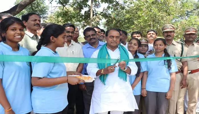 చించోలిబి గండి రామన్న హరితవనంలో బోటింగ్ సిస్టమ్ ప్రారంభం చించోలిబి గండి రామన్న హరితవనంలో బోటింగ్ సిస్టమ్ ప్రారంభం