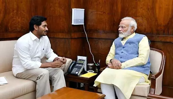 నీతుల మాటున రోత రాజకీయం నీతుల మాటున రోత రాజకీయం