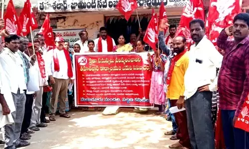 ప్రభుత్వ పథకాలు అర్హులందరికీ వర్తింపజేయాలి