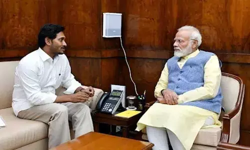 నీతుల మాటున రోత రాజకీయం