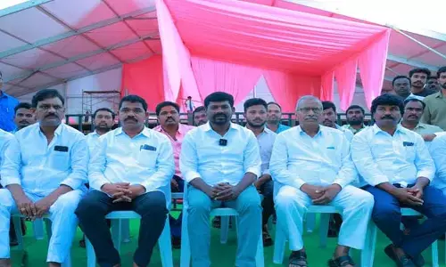 మంత్రి కేటీఆర్ పర్యటన వాయిదాకు కారణం ఇదే...