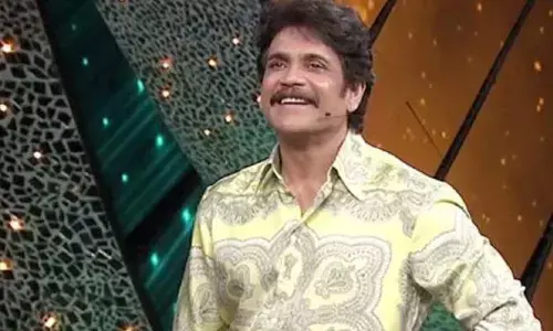 బిగ్ బాస్ షోలో ఆదివారం నాగార్జున వేసుకున్న షర్ట్ ఖరీదు ఎంతో తెలుసా?