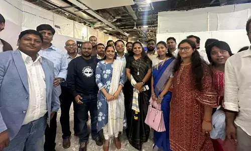 హైదరాబాద్‌కు పయనమైన కల్వకుంట్ల కవిత