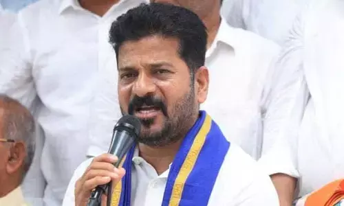 అసద్, అక్బరుద్దీన్‌లపై రేవంత్ రెడ్డి సీరియస్