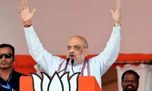 Telangana Elections 2023 : ఆదివాసీల ఓట్లకు గాలం..!