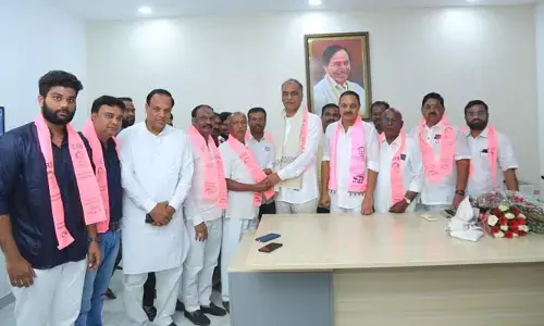 కాంగ్రెస్, బీజేపీలు అవినీతి కవలలు : మంత్రి హరీష్ రావు