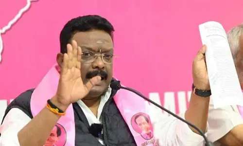 BRS: బీసీ రిజర్వేషన్లు వాటికి కూడా వర్తింపజేయాలి.. దాసోజు శ్రవణ్ డిమాండ్