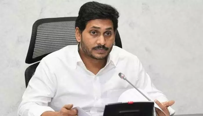 ధీమా.. భ్రమా.. నిజంగానే ఆ పథకాలు మళ్లీ జగన్ను గెలిపిస్తాయా..? ధీమా.. భ్రమా.. నిజంగానే ఆ పథకాలు మళ్లీ జగన్ను గెలిపిస్తాయా..?