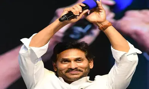 లోకల్, నేషనల్..ఇంటర్నేషనల్ : పవన్ కల్యాణ్ మూడు పెళ్లిళ్లపై సీఎం జగన్ ఫైర్