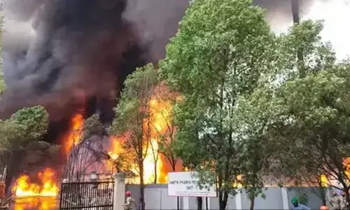 HYD: హిమాయత్ నగర్‌‌లో అగ్ని ప్రమాదం
