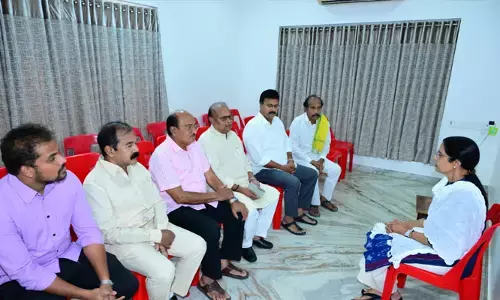 చంద్రబాబు మళ్లీ ప్రజా క్షేత్రంలోకి వస్తారు: Nara Bhuvaneshwari
