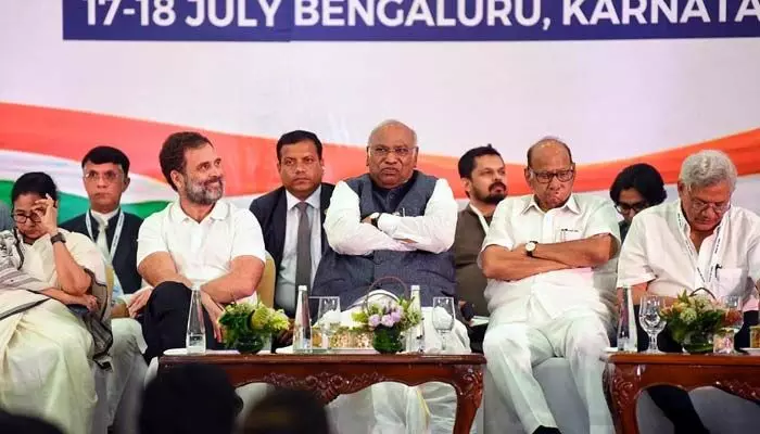 ఫేస్బుక్, గూగుల్ సీఈవోలకు ‘ఇండియా’ లేఖ ఫేస్బుక్, గూగుల్ సీఈవోలకు ‘ఇండియా’ లేఖ