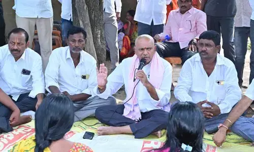 చేసిన అభివృద్ధి చూపిస్తూ.. ప్రజలను ఓటు అడుగుదాం : ఎమ్మెల్యే గండ్ర