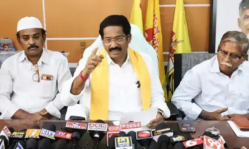 చంద్రబాబు ప్రాణానికి ముప్పు ఉంది: Gv Anjaneyulu