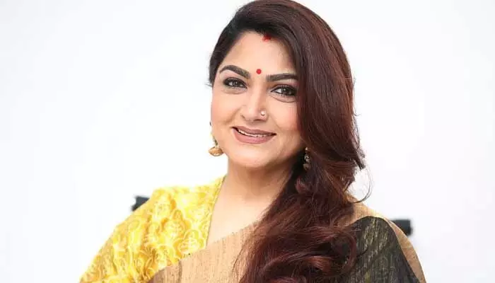 మీరు బ్లూ ఫిలిమ్స్ చూస్తారు అందుకే ఇలా? ఖుష్బూ సంచలన కామెంట్స్ మీరు బ్లూ ఫిలిమ్స్ చూస్తారు అందుకే ఇలా? ఖుష్బూ సంచలన కామెంట్స్
