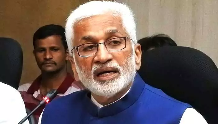 అలజడి సృష్టించేందుకే టీడీపీ దుష్ప్రచారం: Mp Vijayasai Reddy అలజడి సృష్టించేందుకే టీడీపీ దుష్ప్రచారం: Mp Vijayasai Reddy