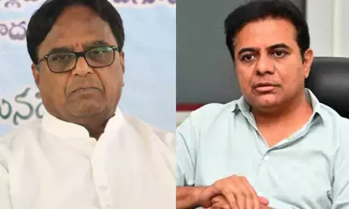 పొన్నాల ఇంటికి మంత్రి కేటీఆర్.. ప్రాధాన్యత సంతరించుకున్న భేటీ!