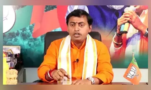 సూసైడ్ చేసుకున్న ప్రవళిక కుటుంబానికి  ప్రభుత్వమే బాధ్యత వహించాలి : రాకేష్ రెడ్డి