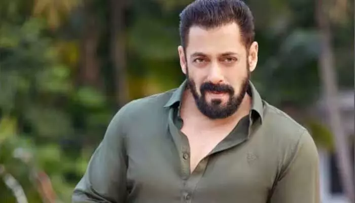 Salman Khan : సల్మాన్ ఖాన్ ఒక వారం సంపాదన ఎంతో తెలుసా..? Salman Khan : సల్మాన్ ఖాన్ ఒక వారం సంపాదన ఎంతో తెలుసా..?
