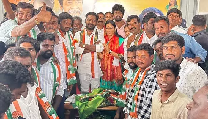 డిసెంబర్ 3న అధికారంలోకి వస్తున్నాం.. డిసెంబర్ 3న అధికారంలోకి వస్తున్నాం..