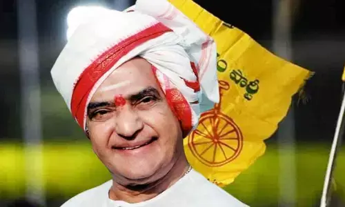 ఎన్టీఆర్ కారణంగా ఆ హీరో ప్రేమించిన అమ్మాయినీ వదులుకున్నాడా?