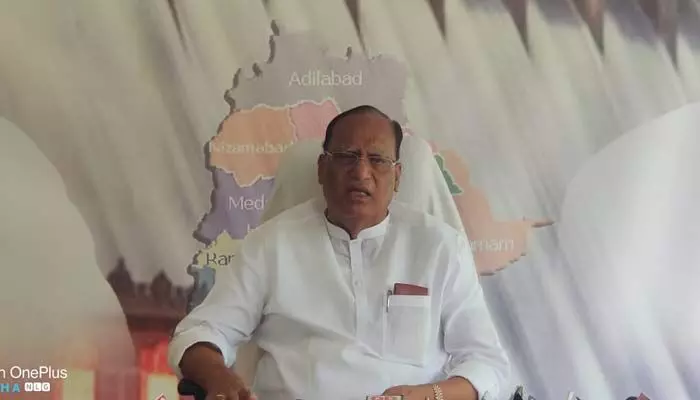 రేవంత్ రెడ్డి పై ఫైర్ అయిన గుత్తా సుఖేందర్ రెడ్డి రేవంత్ రెడ్డి పై ఫైర్ అయిన గుత్తా సుఖేందర్ రెడ్డి