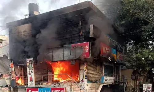 HYD: వనస్థలిపురంలో భారీ అగ్నిప్రమాదం