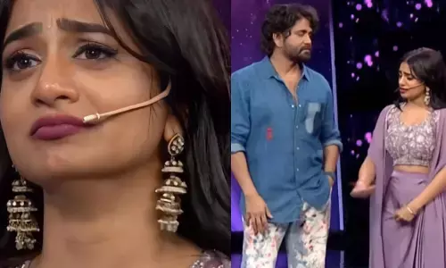 Bigg Boss 7 Telugu: కన్నీరు పెట్టిస్తున్న నయని ఎలిమినేషన్.. శోభాశెట్టిని తప్పించడానికే ఇలా చేసారా..?