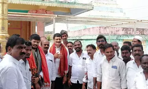 హనుమాన్ దేవాలయంలో ప్రత్యేక పూజలు నిర్వహించిన మైనంపల్లి