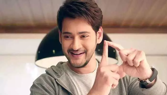 బెడ్ రూమ్కు వెళ్లడానికి సిద్ధమైన స్టార్ హీరోయిన్.. కలర్ లేకపోవడమే కారణమా? బెడ్ రూమ్కు వెళ్లడానికి సిద్ధమైన స్టార్ హీరోయిన్.. కలర్ లేకపోవడమే కారణమా?